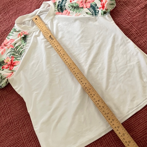 Beach outfit / swim outfit  floral print women’s large top medium short - Picture 7 of 16